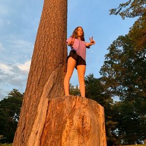 Meet your Posher, Julia